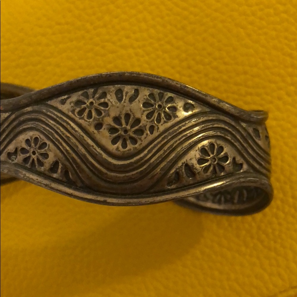 Cuff bracelet - Picture 2 of 2